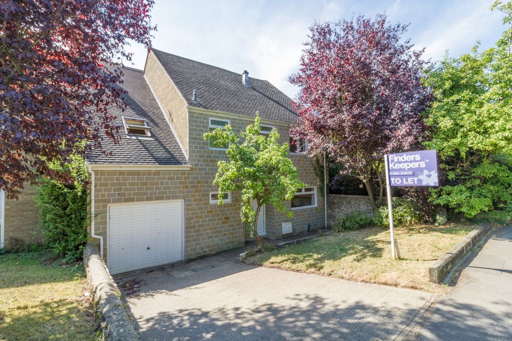 Property photo 1 of 9 17432