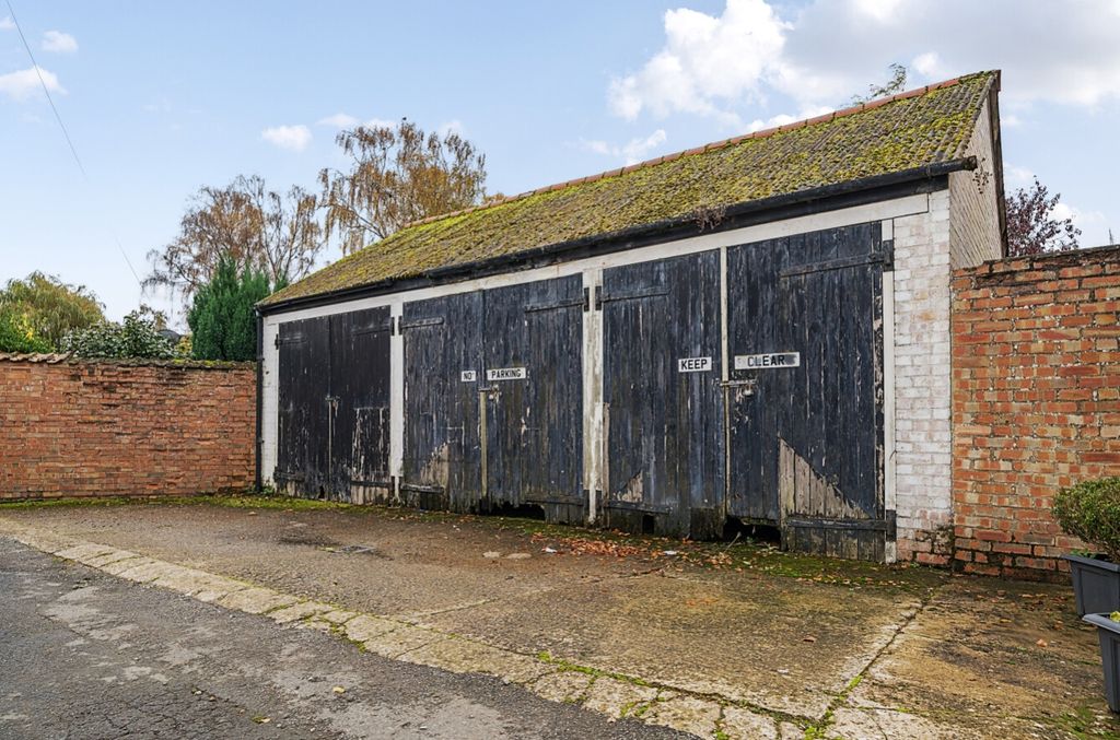Property photo 2 of 7 1208917 (2)