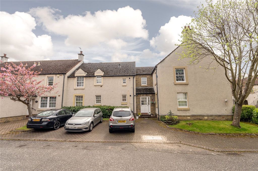 Property photo 1 of 19 Front Aspect