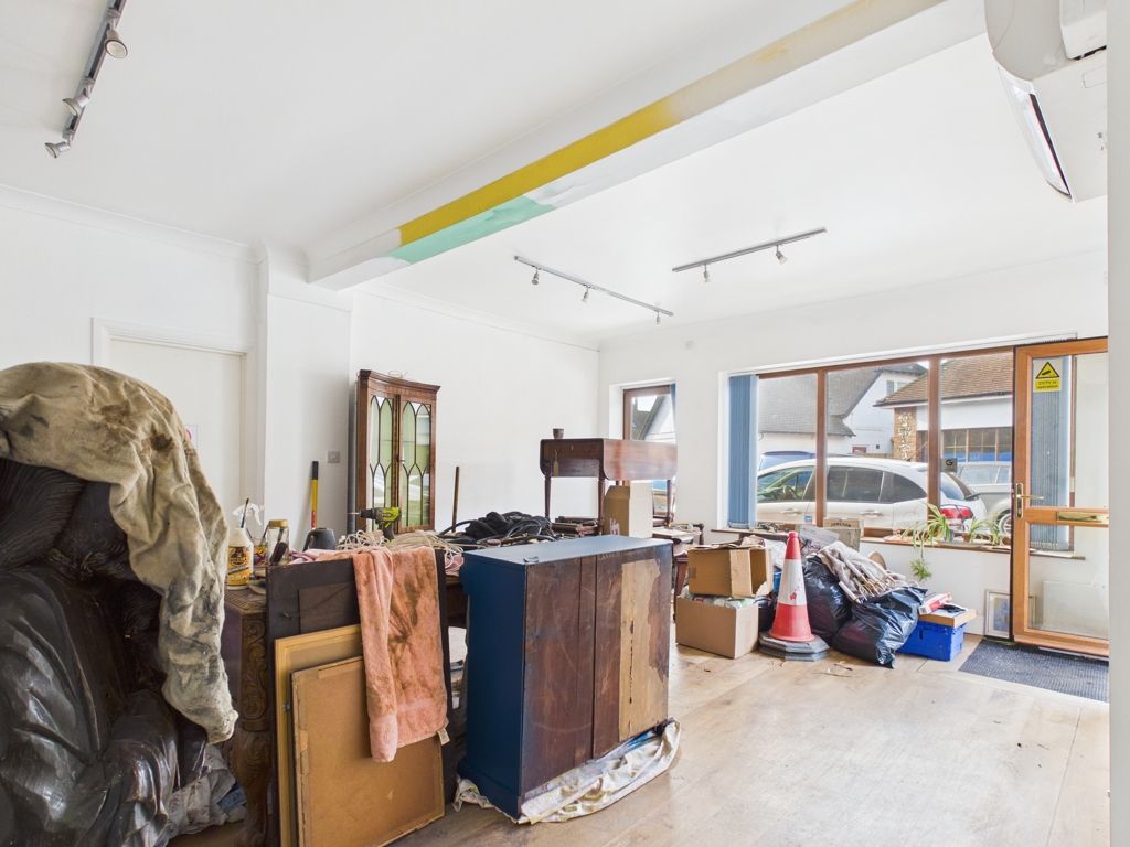 Property photo 2 of 4 Photo 4