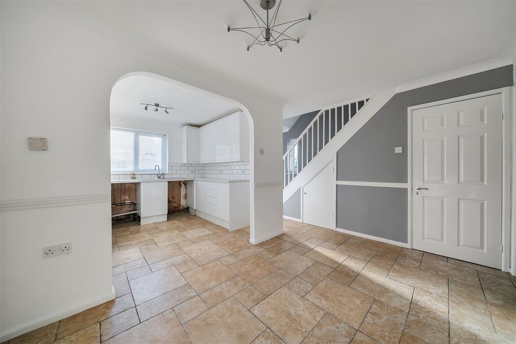 Property photo 2 of 14 Dining Room