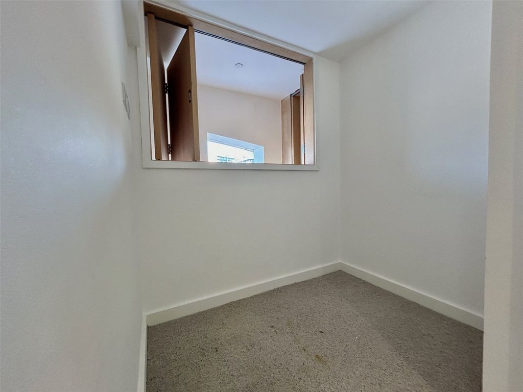 Additional image 8 of 2 bed flat to rent7 Spinners Way, Manchester M15