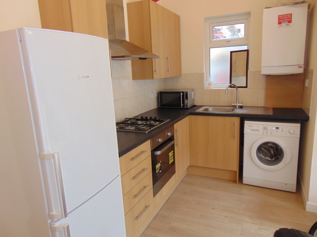 Property photo 2 of 6