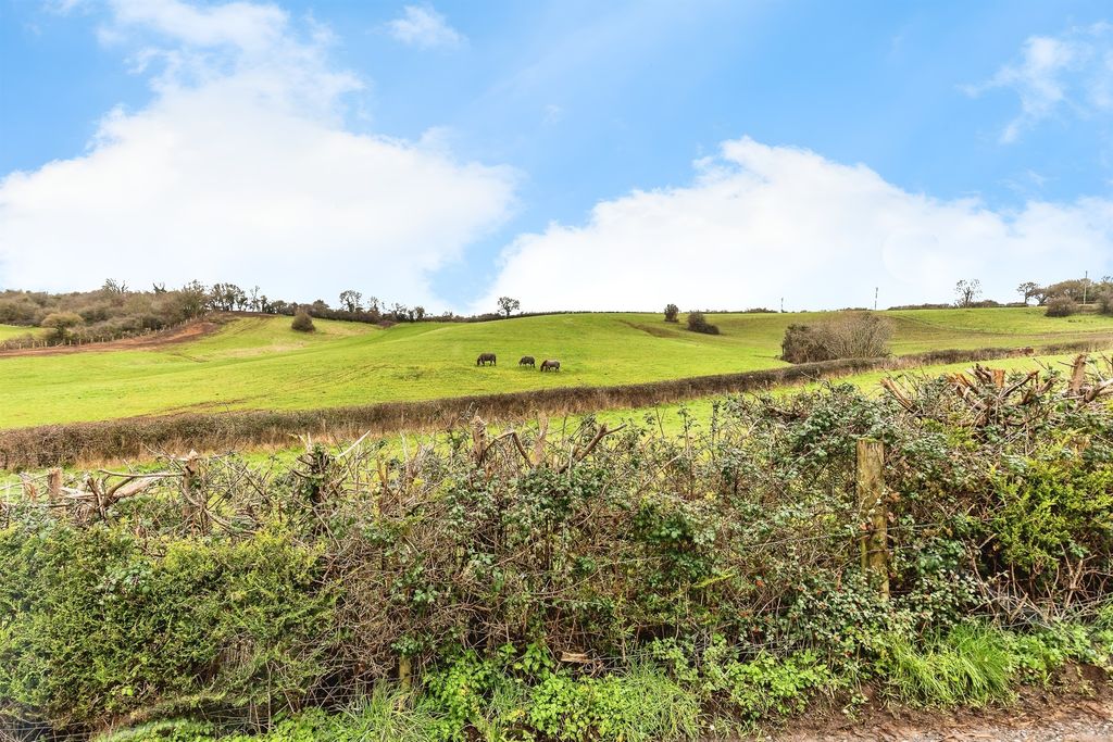 Property photo 3 of 57