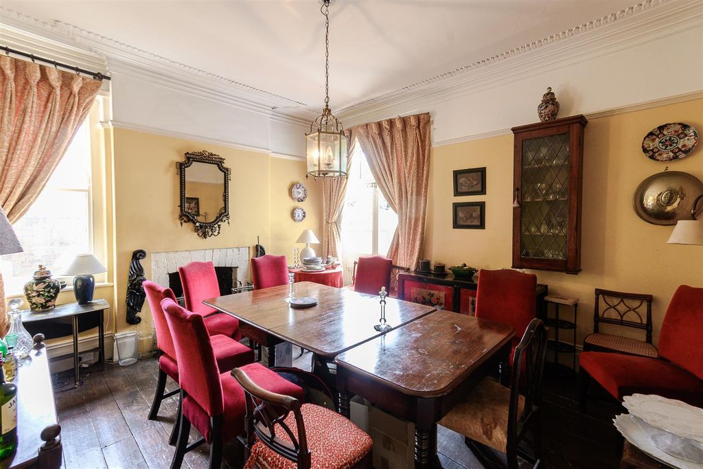 Property photo 3 of 35 Dining Room