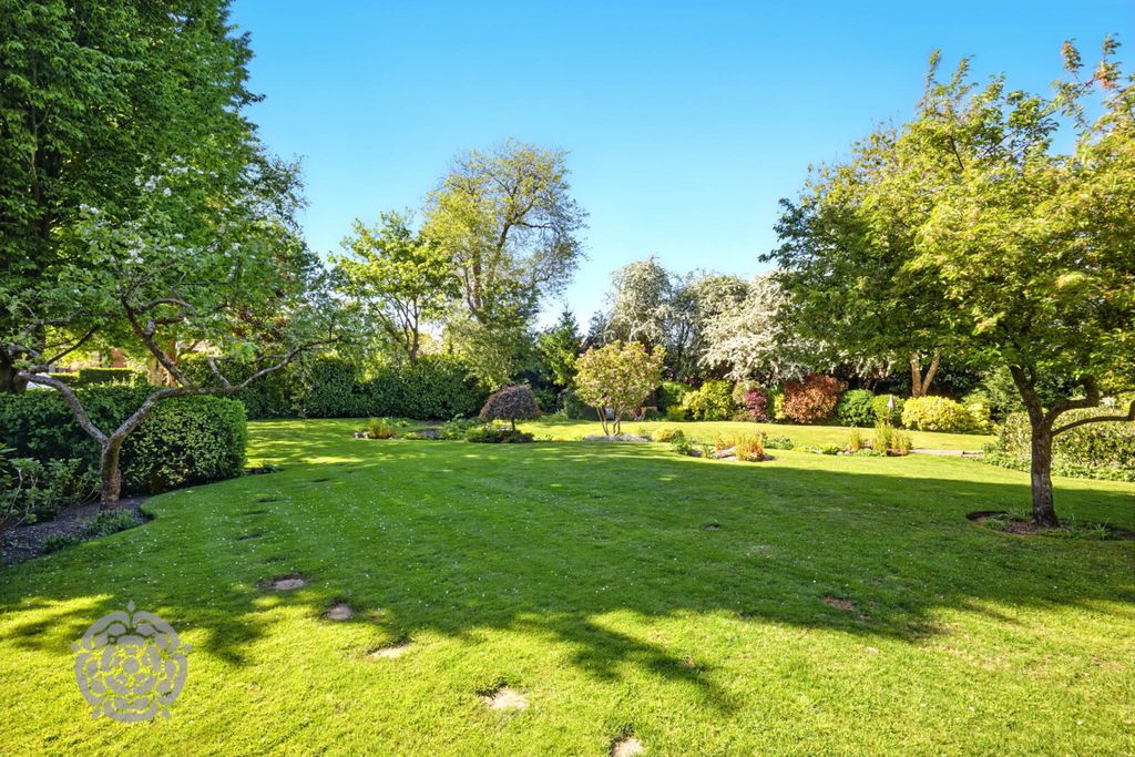 Property photo 3 of 63 Picture No. 78