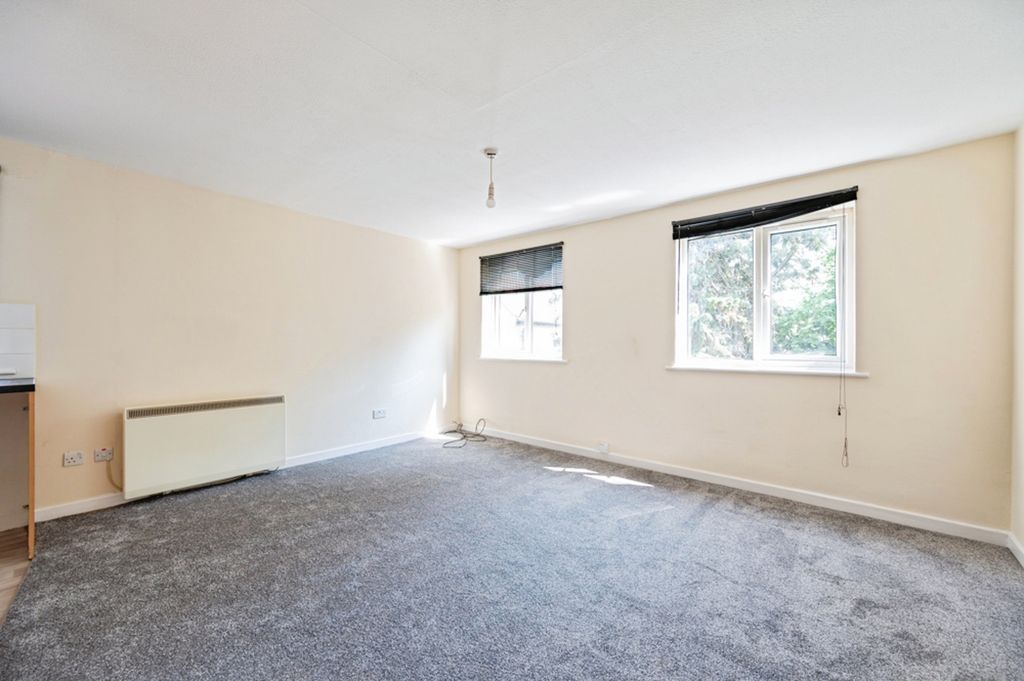 Property photo 2 of 15 Photo