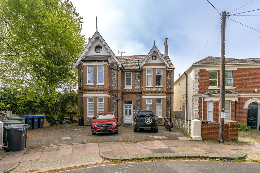 Property photo 1 of 7 Picture No. 23