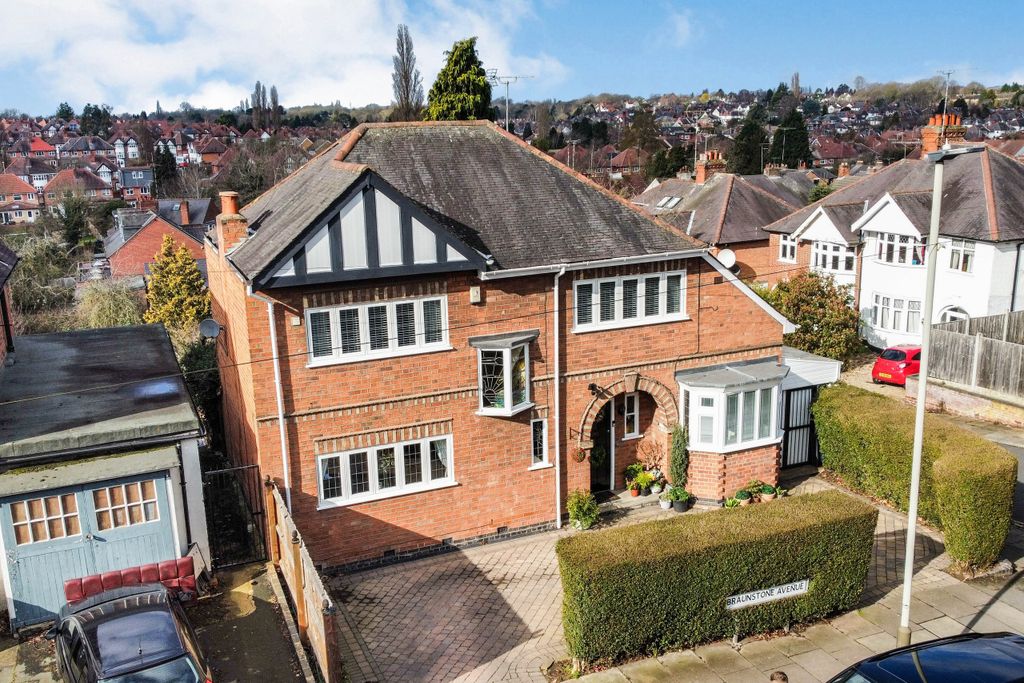 Property photo 1 of 23 1