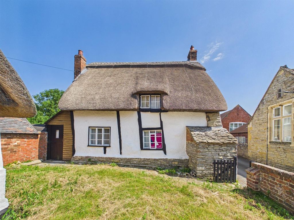 Property photo 1 of 19 1 - Cottage In Bretforton, Evesham.Jpg