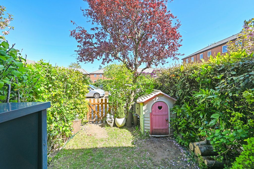 Property photo 3 of 12