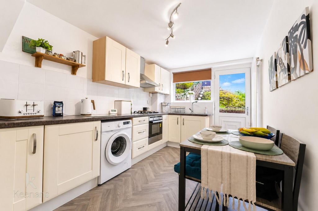 Property photo 3 of 21 19-06.Jpg