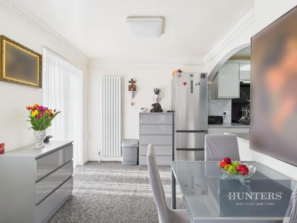 Property photo 3 of 14 Dining