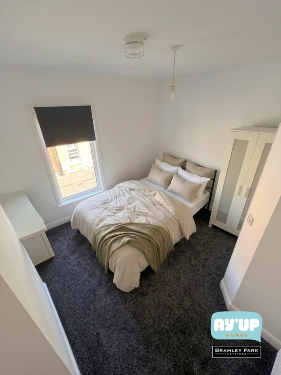 Property photo 2 of 3