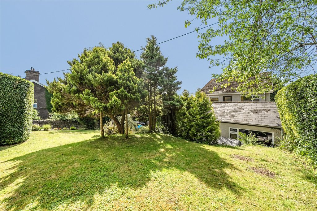 Property photo 3 of 23 Picture No. 02