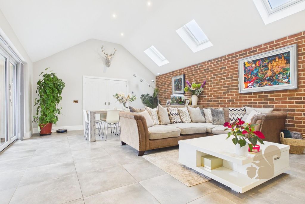 Property photo 2 of 42 15