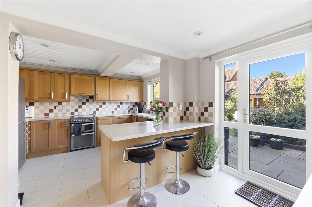 Property photo 3 of 30 Picture No. 34