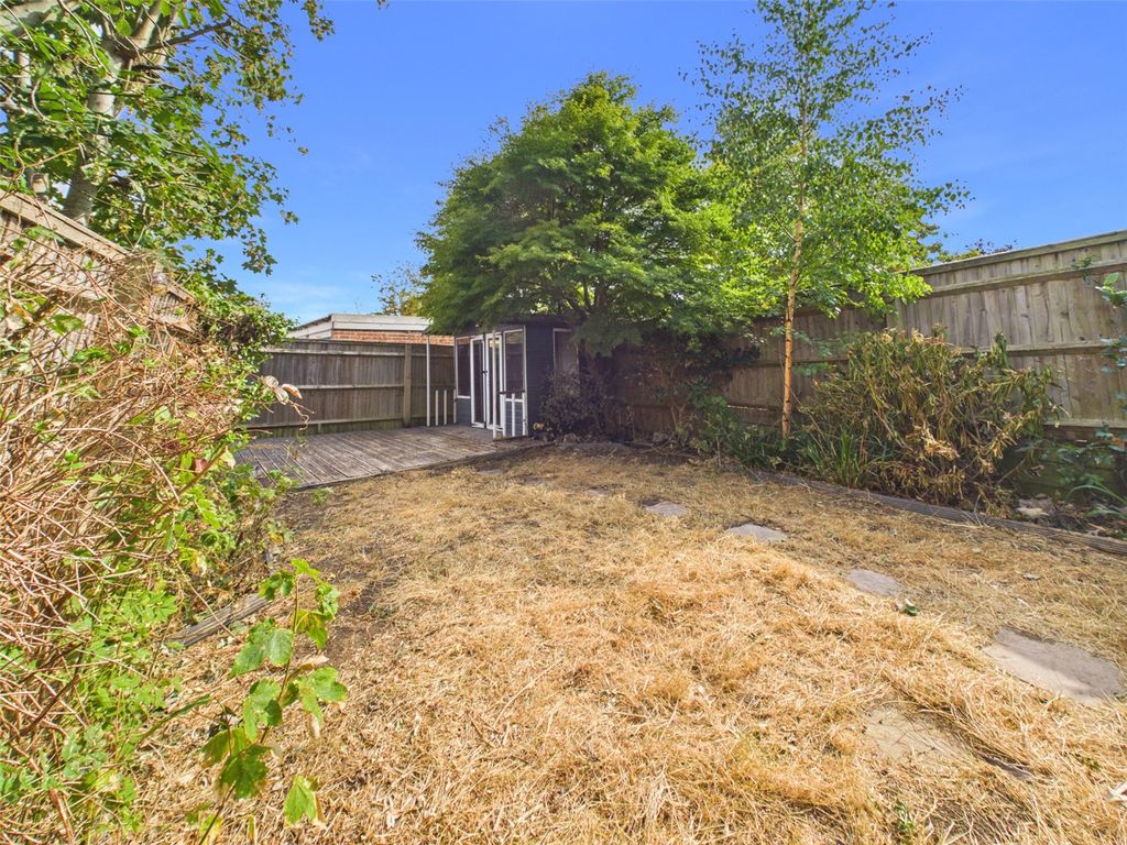 Property photo 2 of 11 Picture No. 12
