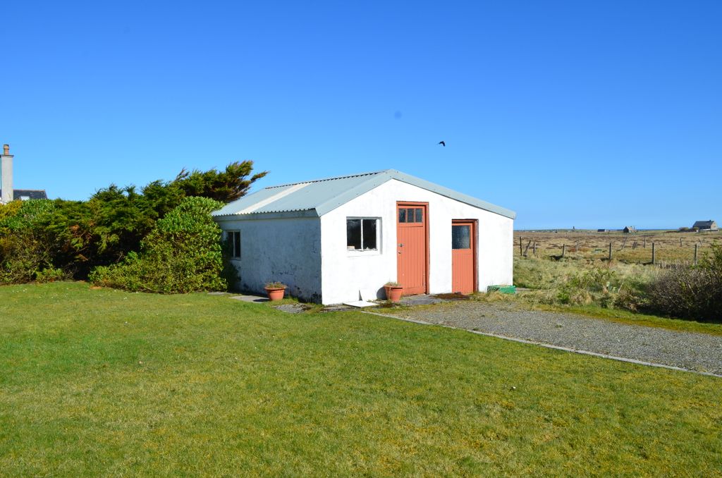Additional image 7 of 4 bed detached house for saleCross Skigersta Road, Ness HS2