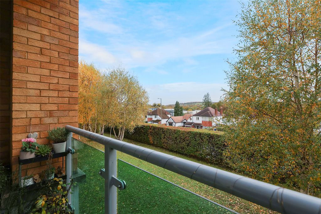 Property photo 2 of 11 Balcony