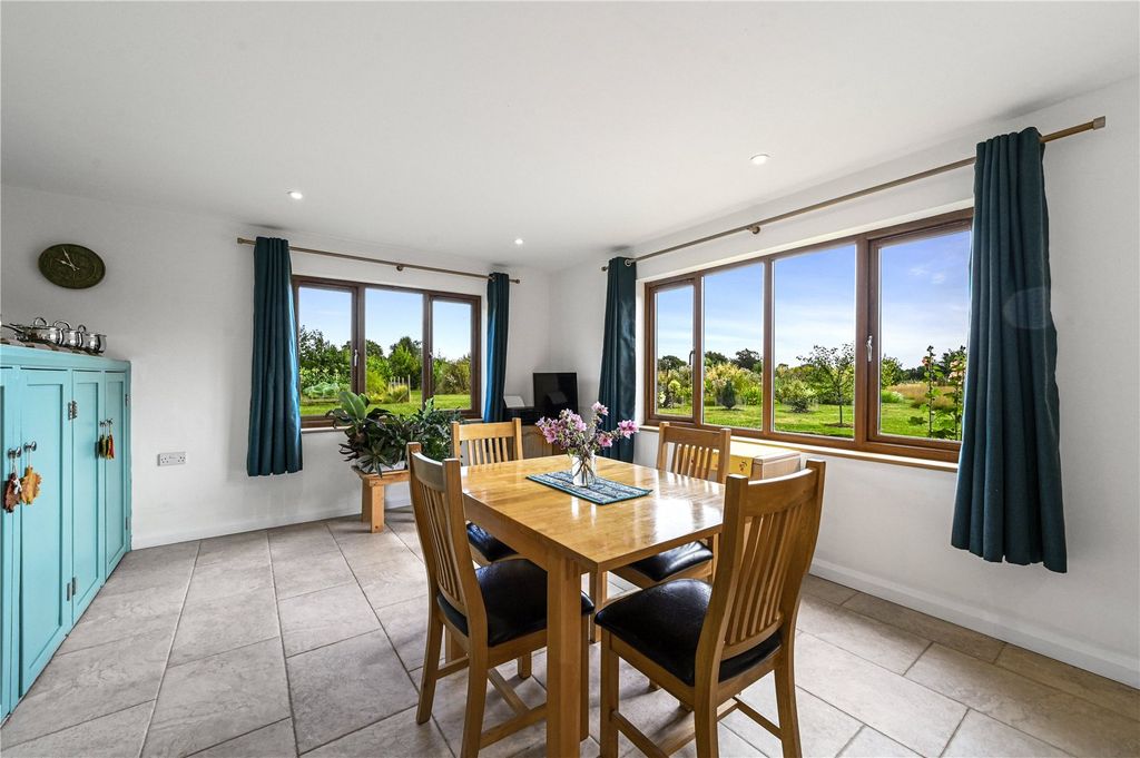 Property photo 3 of 37 Dining Area