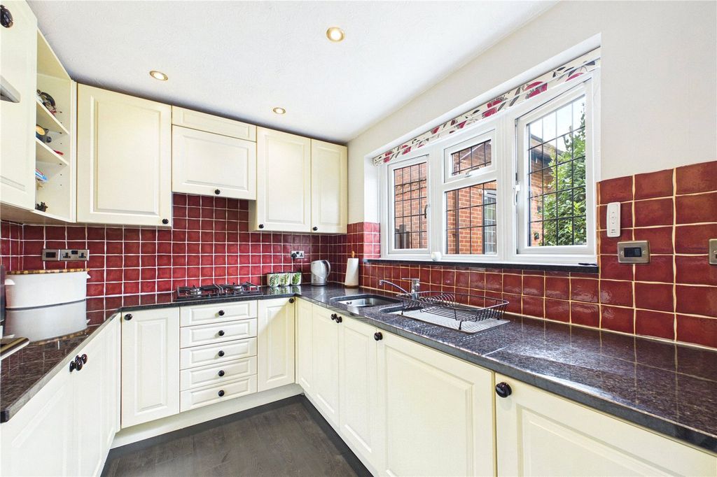 Property photo 3 of 17 Picture No. 09