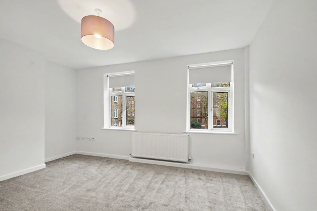 Property photo 2 of 10 2.Lounge.Jpg