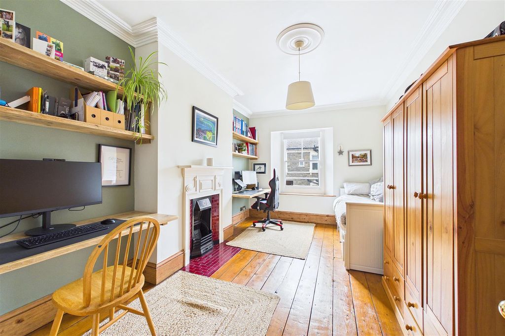 Additional image 16 of 3 bed flat for saleGardens Road, Clevedon BS21