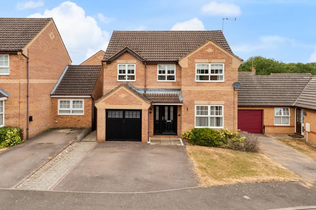 Property photo 1 of 30 31 Hempland Close, Great Oakley (1 Of 30).Jpg
