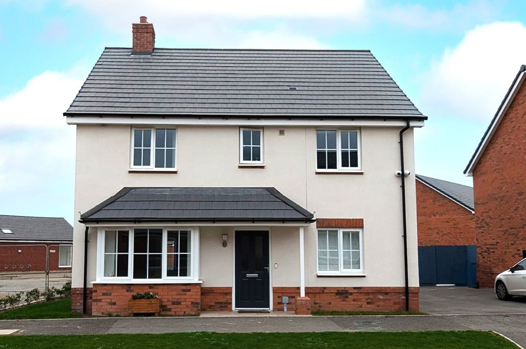 Property photo 3 of 8 Photo