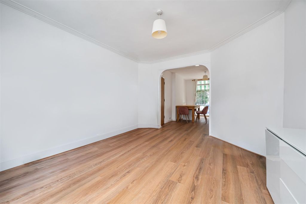 Property photo 1 of 13 23-69c5068439Ced-1424459-8-69B3Fdd593395-23.Jpg