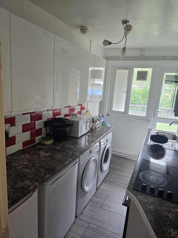 Property photo 2 of 3
