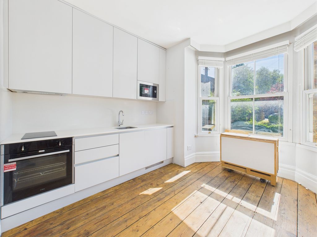 Property photo 2 of 6 Cam02119G0-Pr0427-Still001