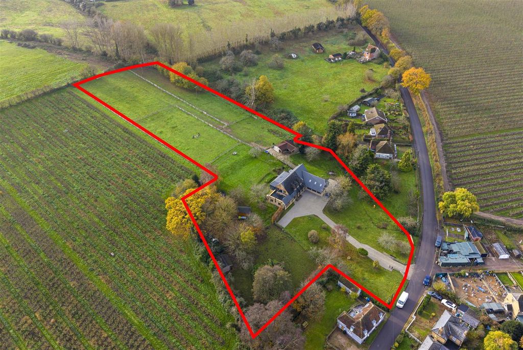 Property photo 3 of 33