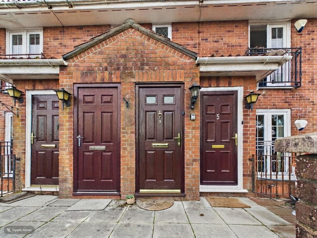 Property photo 2 of 23