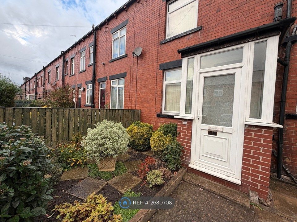 Property photo 2 of 20