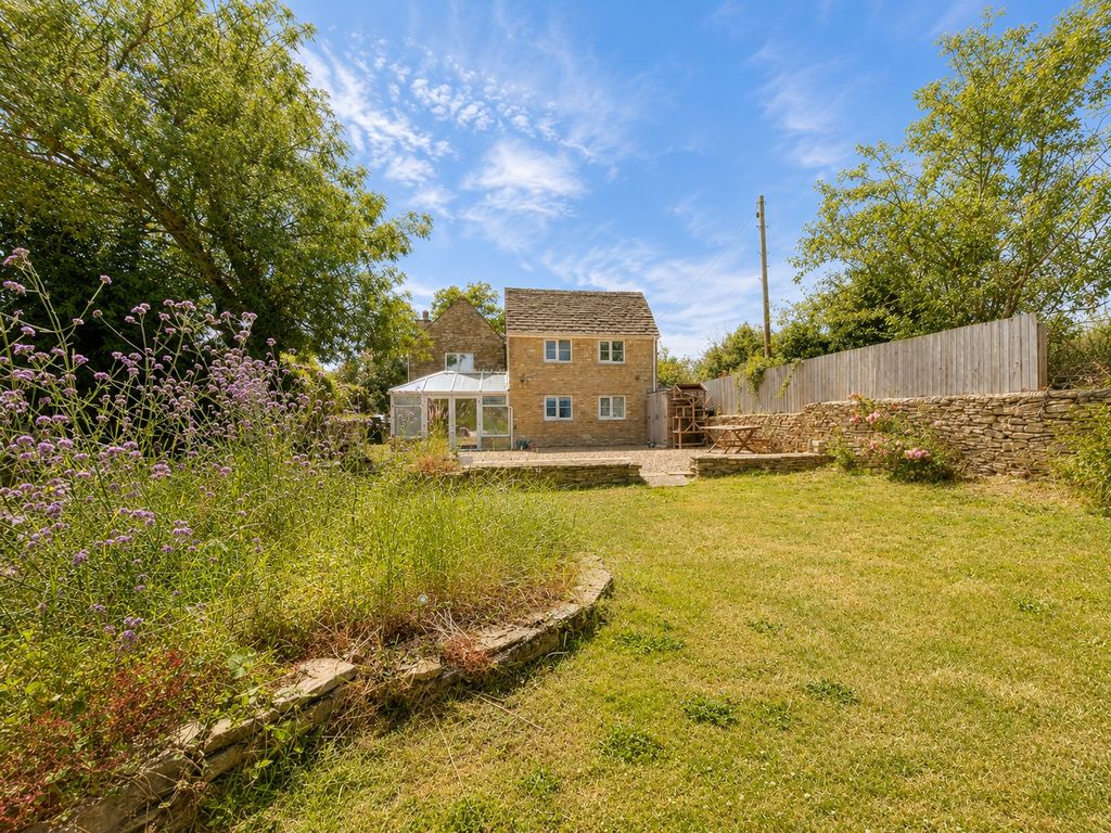 Property photo 3 of 22 Picture No. 39