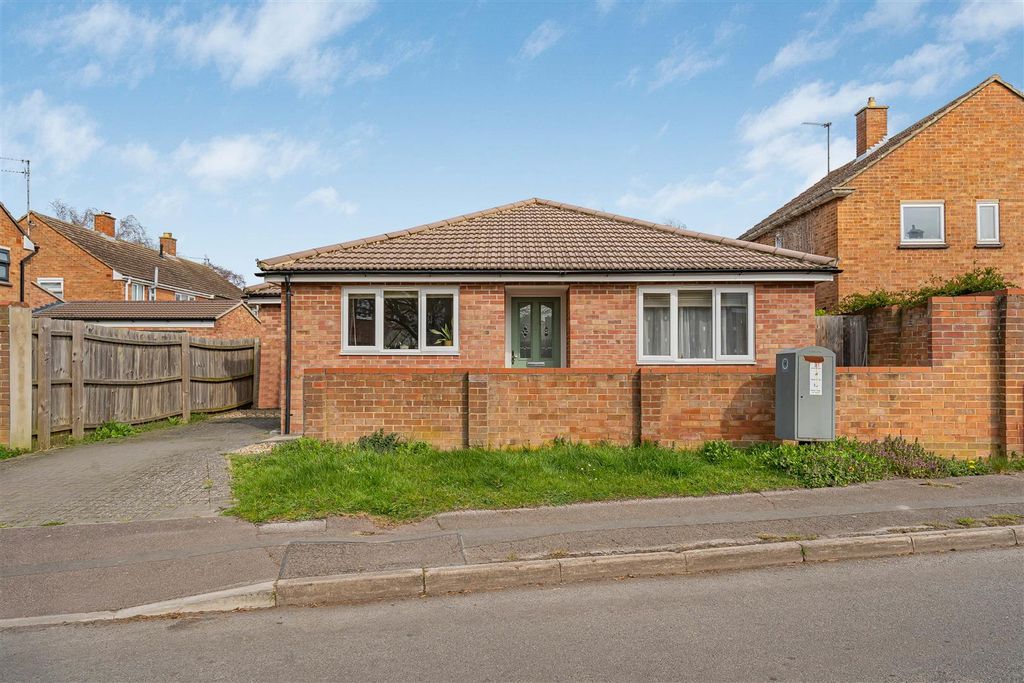 Property photo 1 of 16 2_76566.Jpg