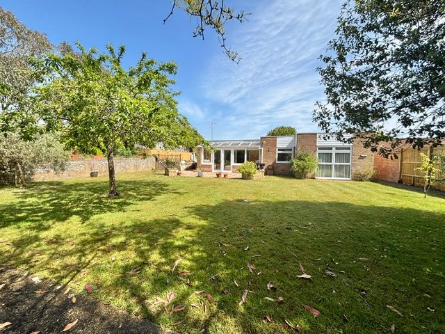 Property photo 1 of 19 Front