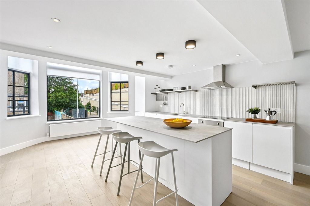 Property photo 1 of 14 Kitchen