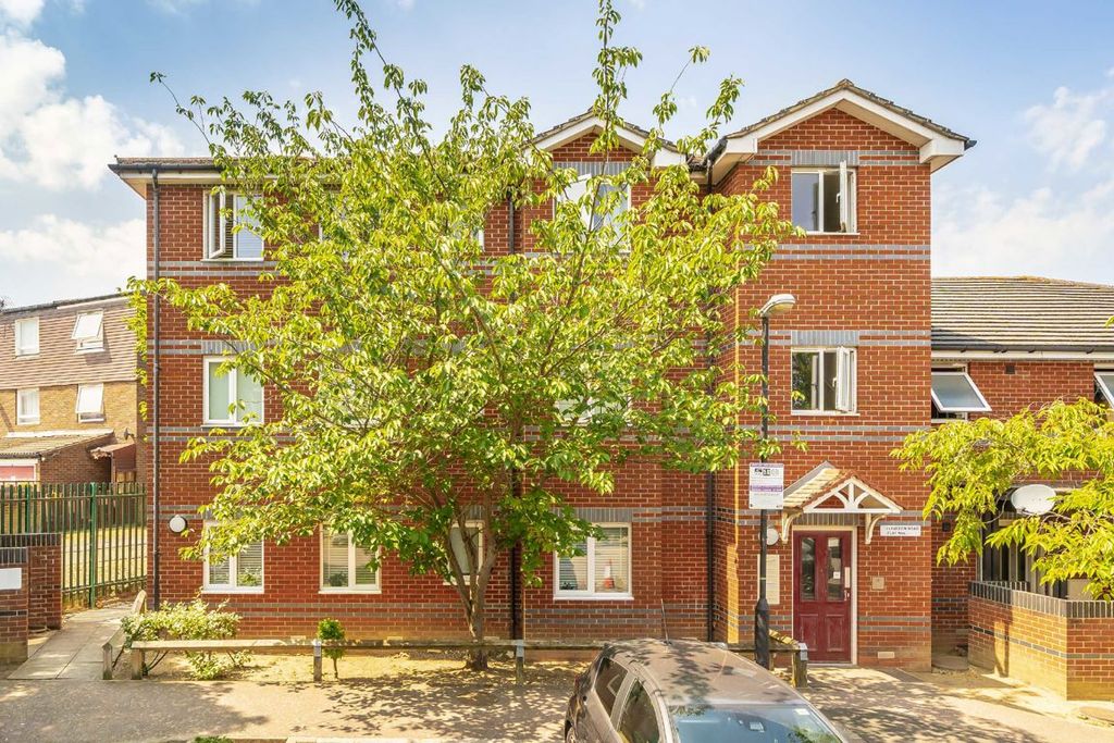Property photo 1 of 6