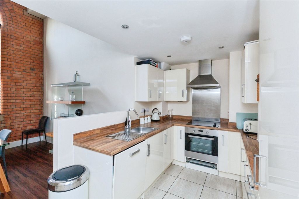Property photo 3 of 20 Picture No. 09