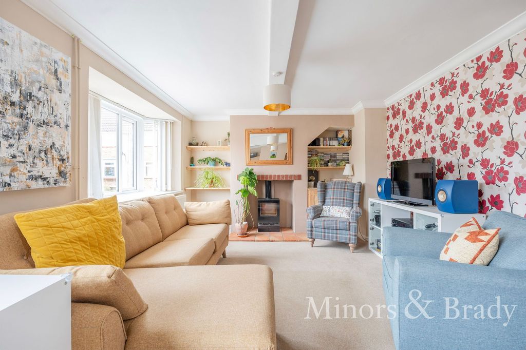 Property photo 2 of 22