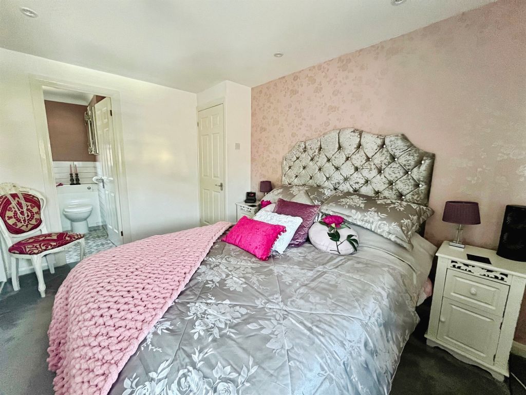 Property photo 3 of 21