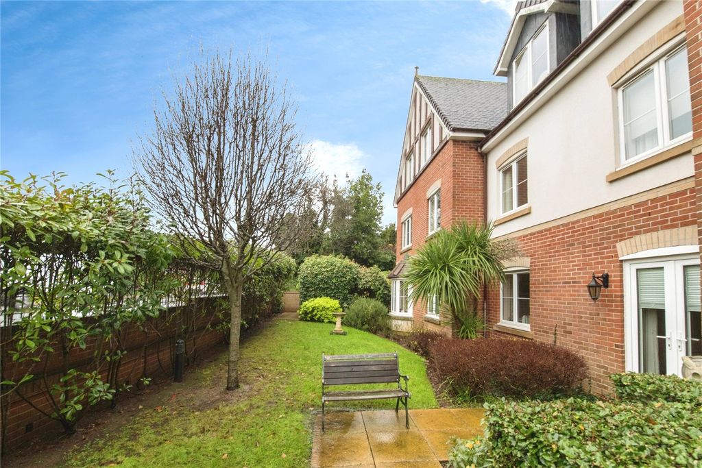 Property photo 2 of 10 General View