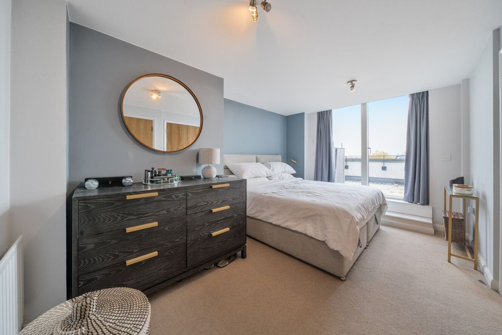 Property photo 2 of 24 Picture No. 22