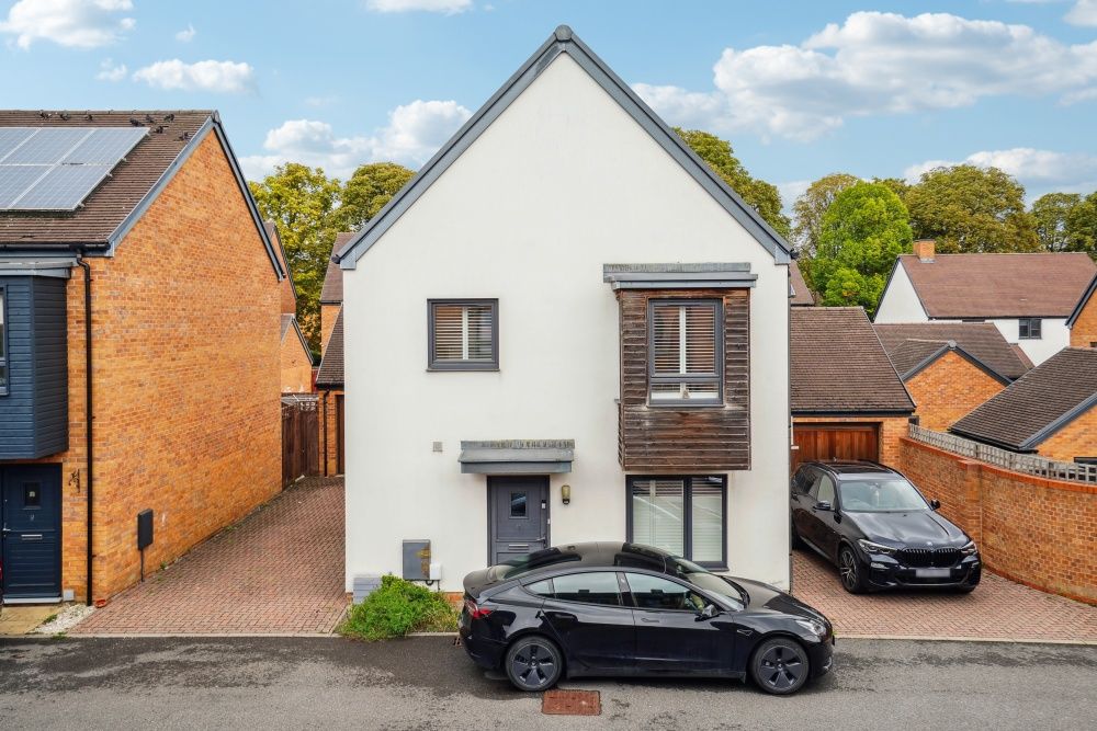 Property photo 1 of 18