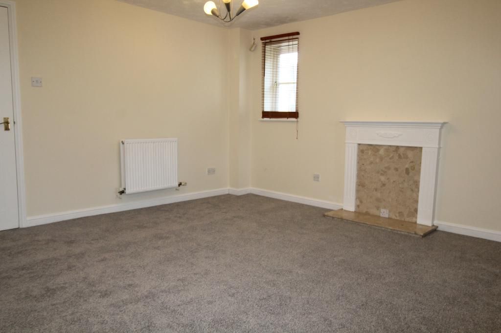 Property photo 3 of 7 Photo 5