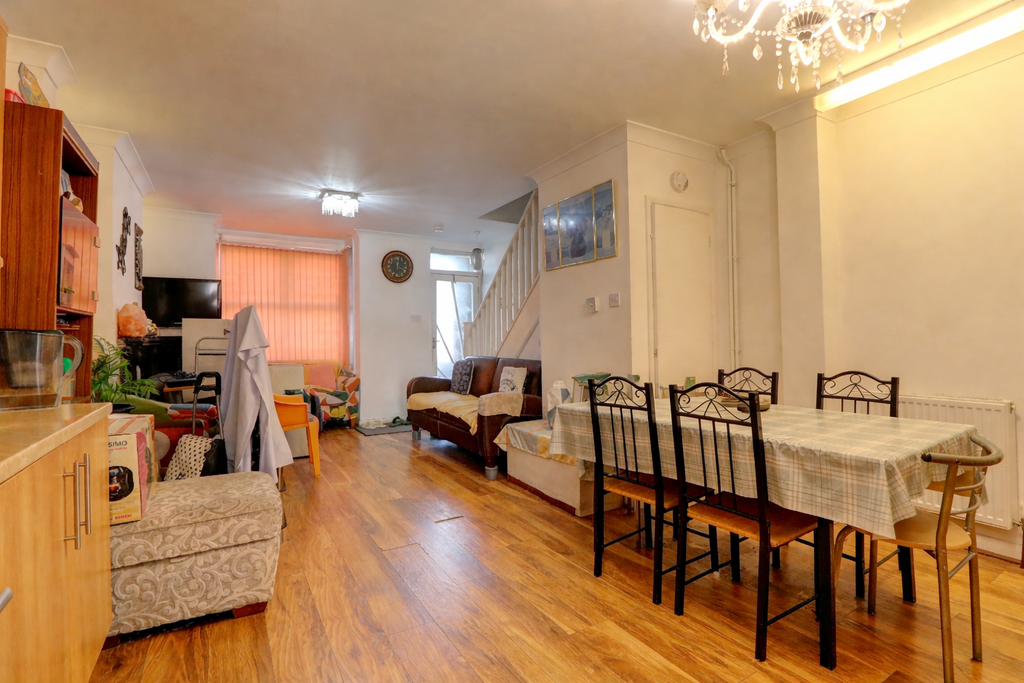 Property photo 3 of 11 Open Plan