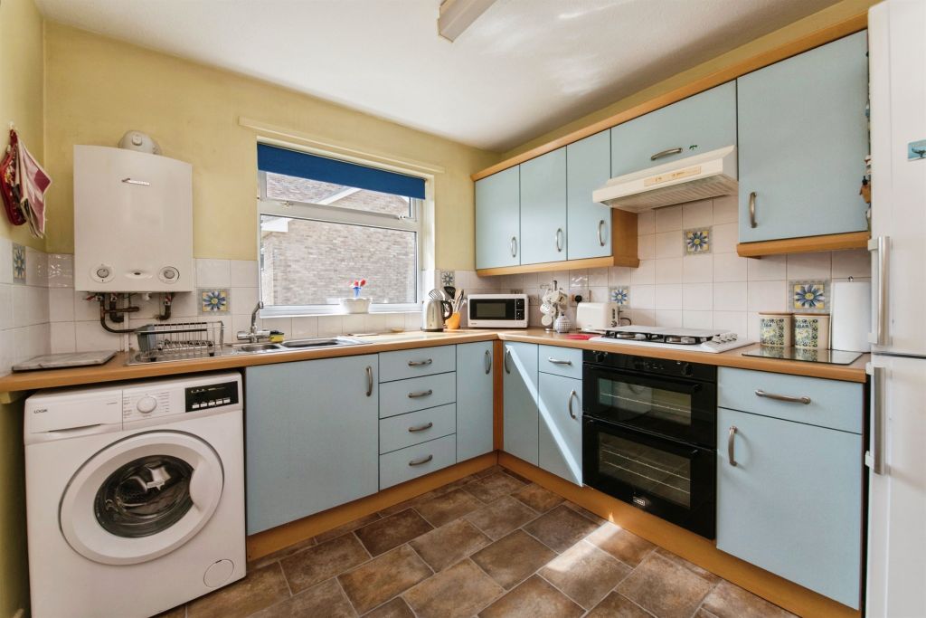 Property photo 2 of 9